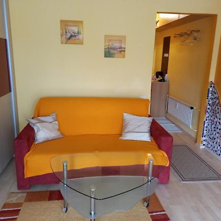 Apartment Kleine Auszeit Бад Митерндорф Екстериор снимка